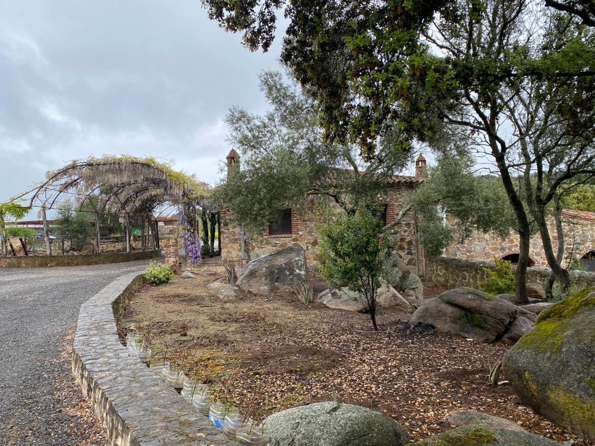 Casas Rurales Monasterio de Rocamador Almendral Exterior foto